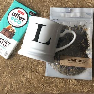 NWT Williams-Sonoma monogram mug letter L